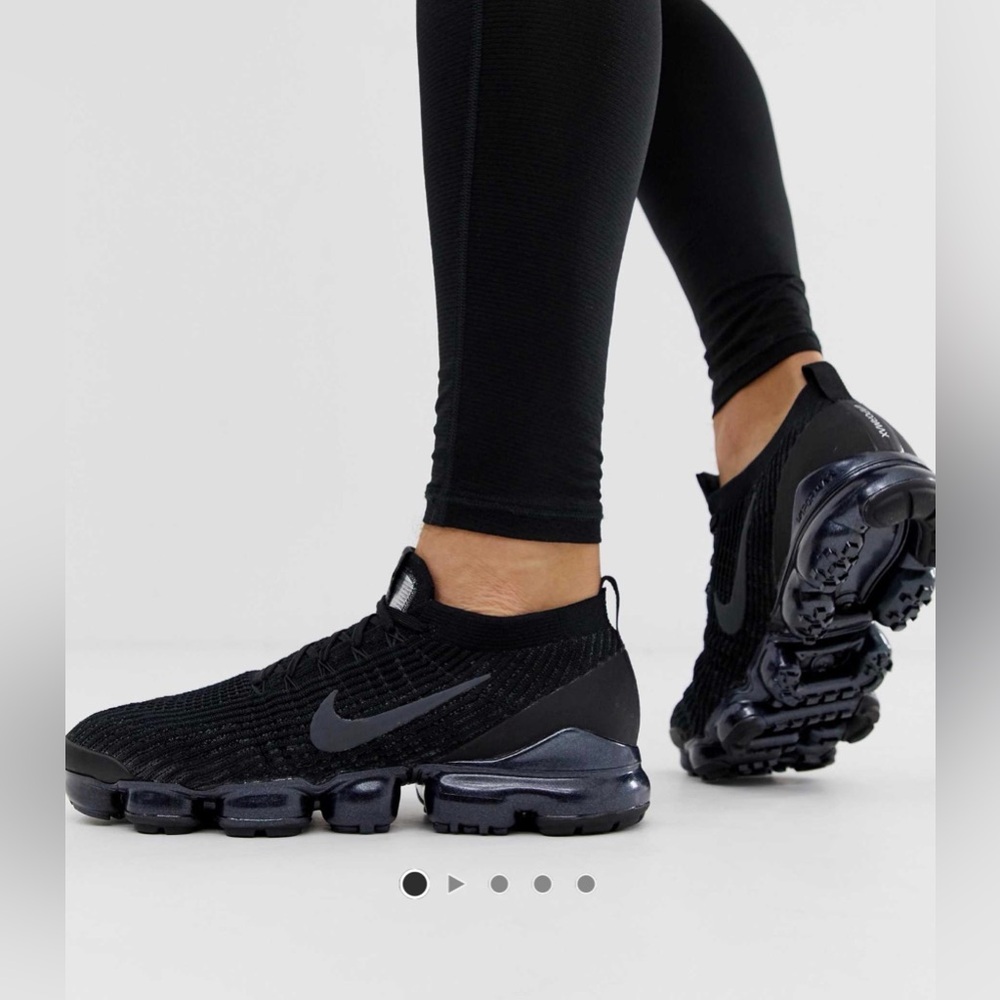 Nike Women's Black VaporMax Sneakers